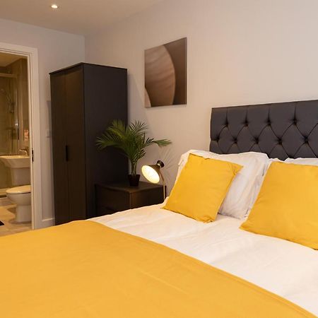 Contemporary 3 Bedrooms Apartment Manchester City 외부 사진