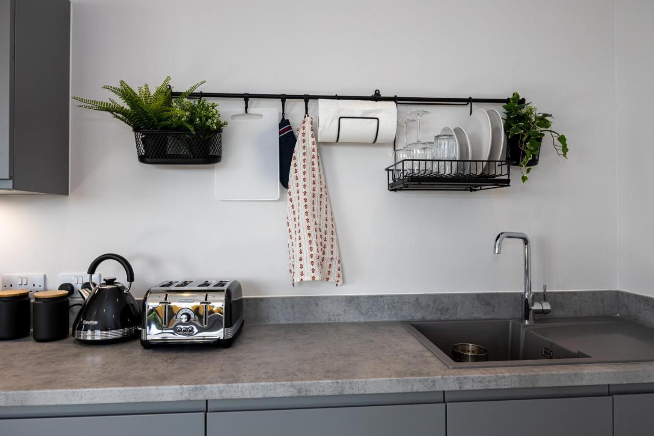 Contemporary 3 Bedrooms Apartment Manchester City 외부 사진