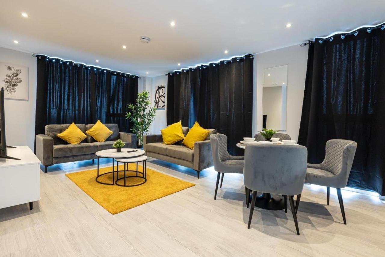 Contemporary 3 Bedrooms Apartment Manchester City 외부 사진