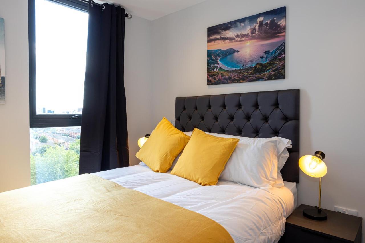 Contemporary 3 Bedrooms Apartment Manchester City 외부 사진
