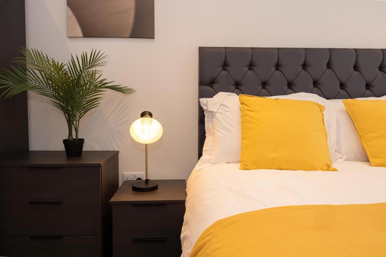 Contemporary 3 Bedrooms Apartment Manchester City 외부 사진